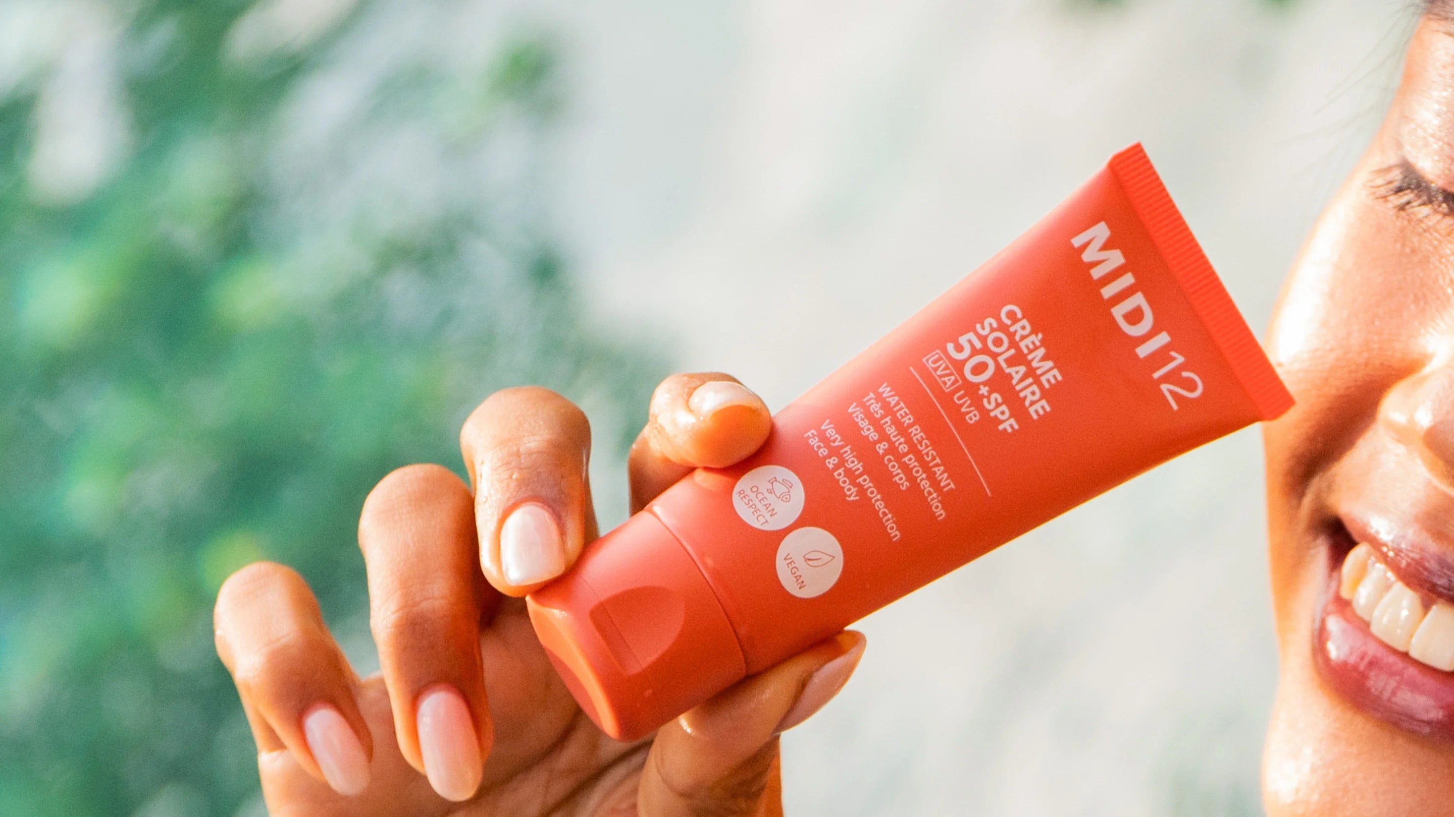 Pourquoi notre Crème Solaire MIDI12 est la meilleure crème solaire SPF50 ?