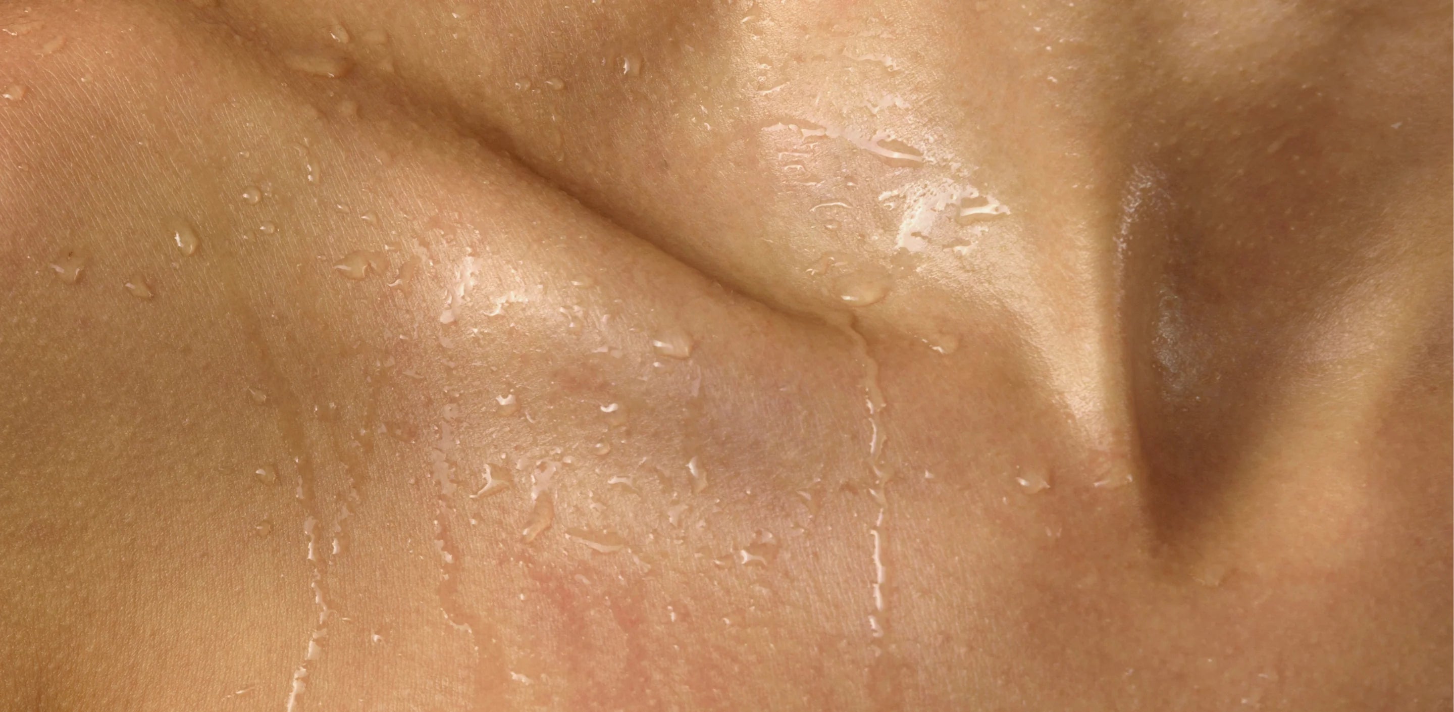 Pourquoi la peau est plus sensible au visage et au cou ?